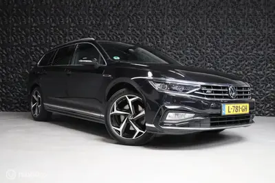 Volkswagen Passat Variant 1.5 TSI R-Line Business + | PANO | uit 2021