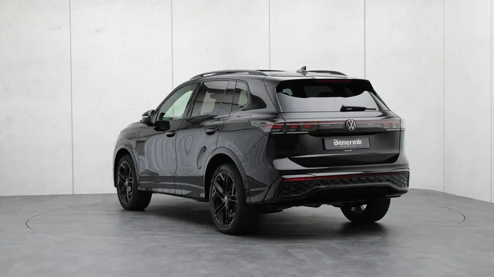 Volkswagen Tiguan 1.5 eHybrid R-Line | Massage | Head-up | P uit 2026, foto 3