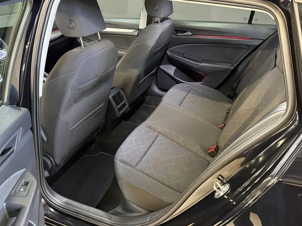 Volkswagen Golf Variant 1.0 TSI Life | Carplay | ACC | Draad uit 2024, foto 9