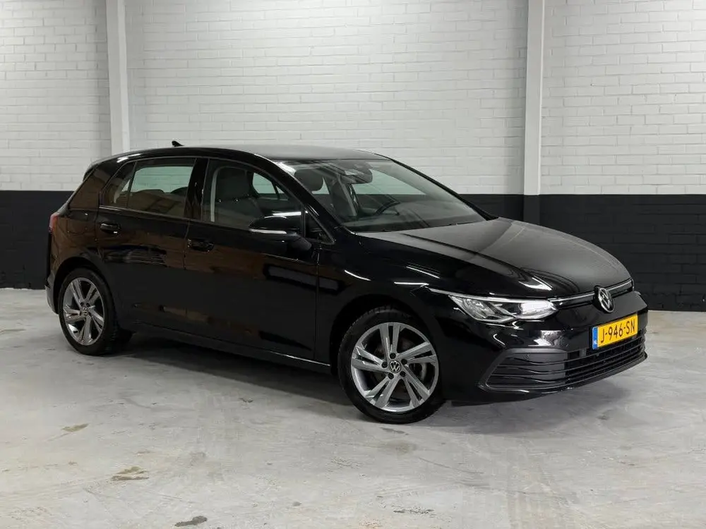 Volkswagen Golf 1.5 TSI Life! 1e Eigenaar! PDC, IQ Drive, Tr uit 2020