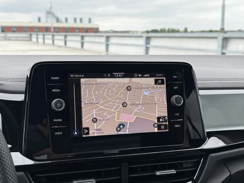 Volkswagen T-Roc 1.5 TSI R-Line | Black Style | IQ | Beats | uit 2022, foto 13
