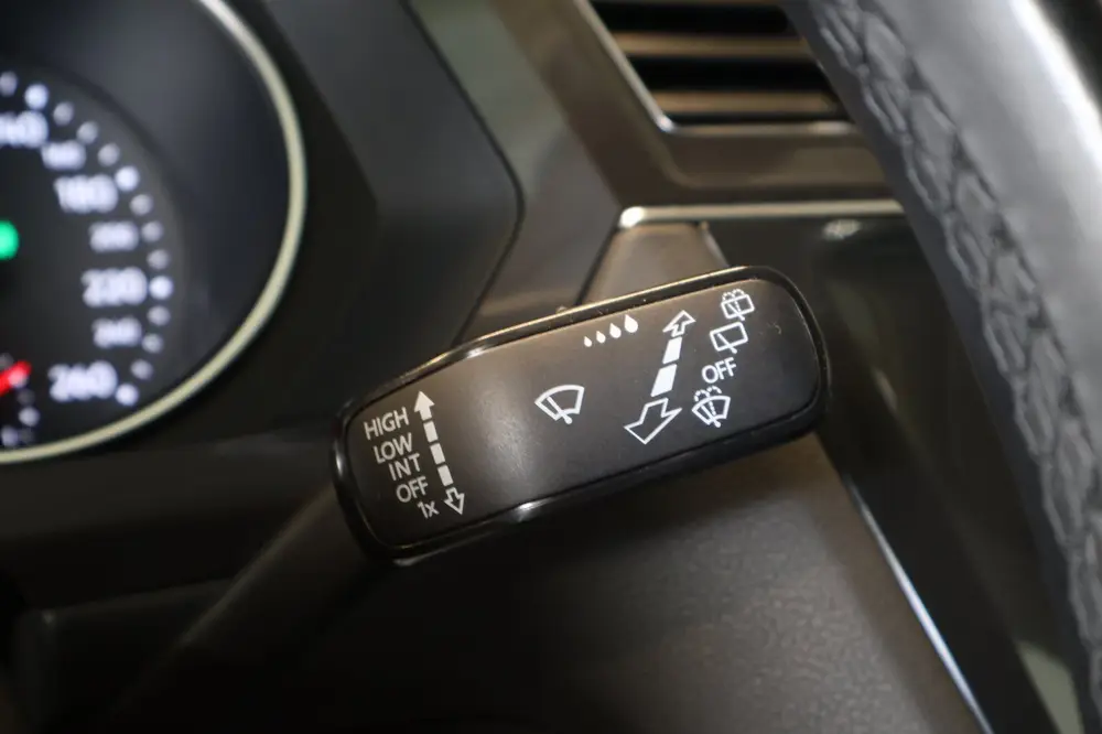 Volkswagen Tiguan Allspace 1.5 TSI Comfortline Business 7p N uit 2020, foto 18