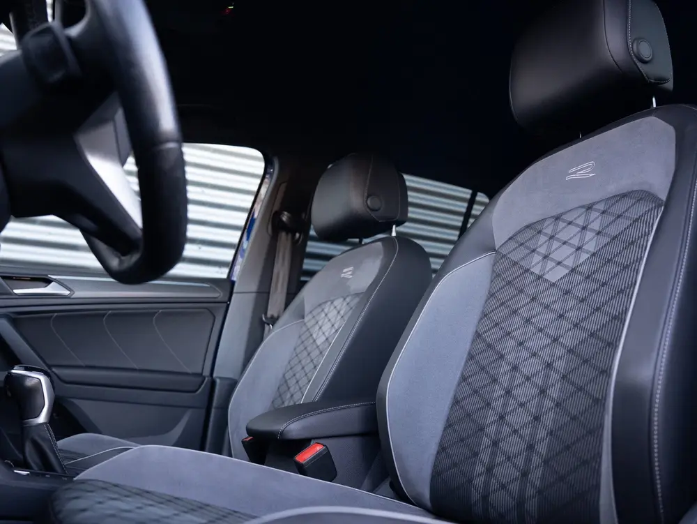Volkswagen Tiguan 1.5 TSI 3xR-Line Business+ Camera Elecklep uit 2022, foto 17