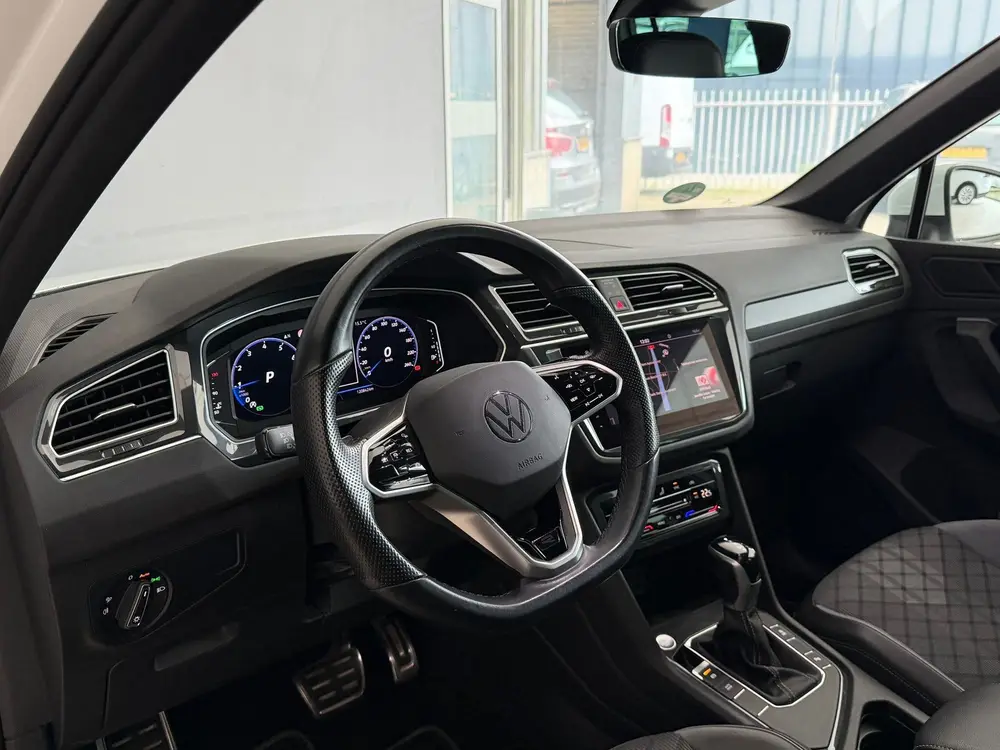 Volkswagen Tiguan 1.5 TSI R-Line Business+ Eerste eigenaar D uit 2021, foto 7