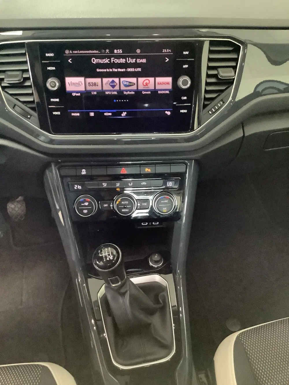 Volkswagen T-Roc 1.5 TSI Sport trekhaak (bj 2021) uit 2021, foto 10