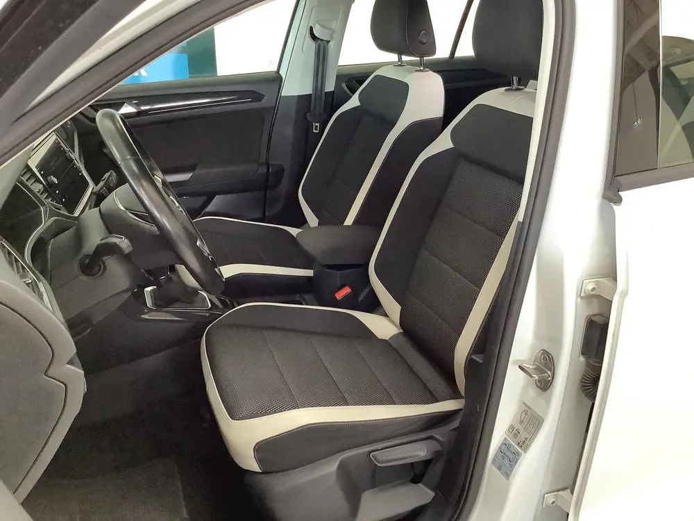 Volkswagen T-Roc 1.5 TSI Sport trekhaak (bj 2021) uit 2021, foto 6