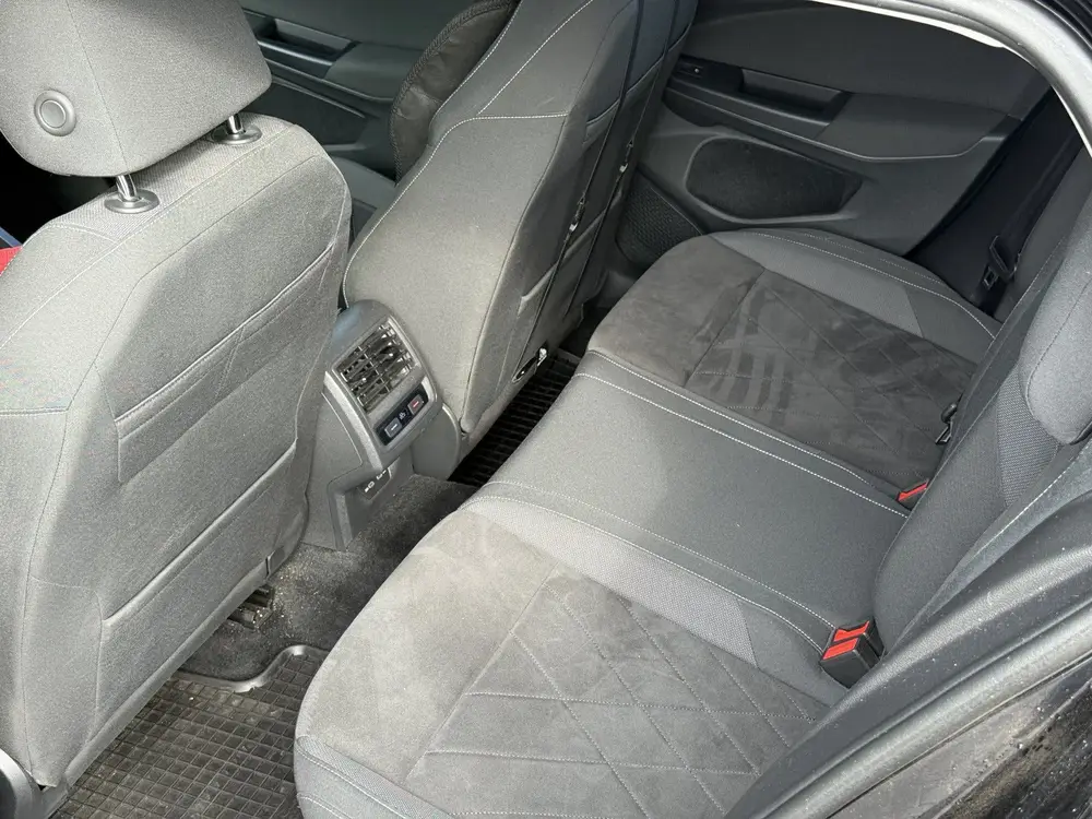 Volkswagen Golf 1.5 eTSI Style 150 pk | pano | trekhaak | 18 uit 2020, foto 14