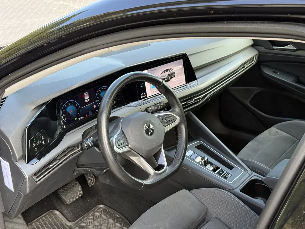Volkswagen Golf 1.5 eTSI Style 150 pk | pano | trekhaak | 18 uit 2020, foto 2