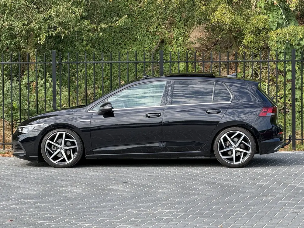 Volkswagen Golf 1.5 eTSI Style 150 pk | pano | trekhaak | 18 uit 2020, foto 7
