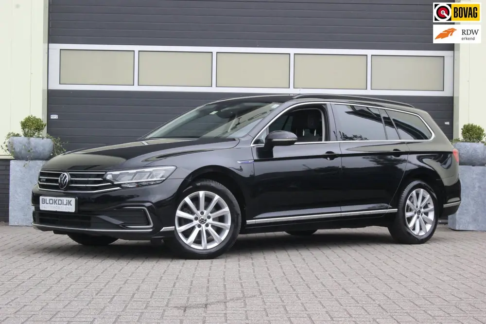 Volkswagen Passat Variant 1.4 TSI GTE Business | Trekhaak | uit 2022