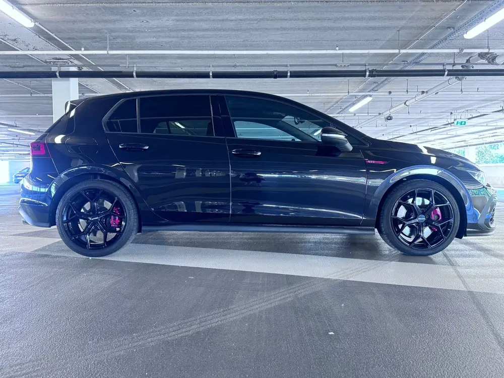 Volkswagen Golf 2.0 TSI 245pk 7-DSG 2023 Zwart uit 2023, foto 5