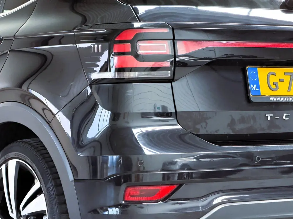 Volkswagen T-Cross 1.0 TSI R-Line|Virtual|Keyless|Stoelverwa uit 2019, foto 8