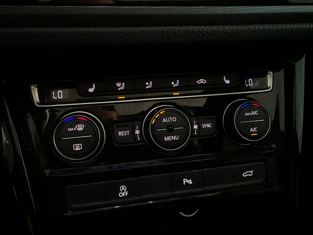 Volkswagen TOURAN 1.5 TSI R-Line 7p Pano|ACC|Keyless|Stoelve uit 2019, foto 16