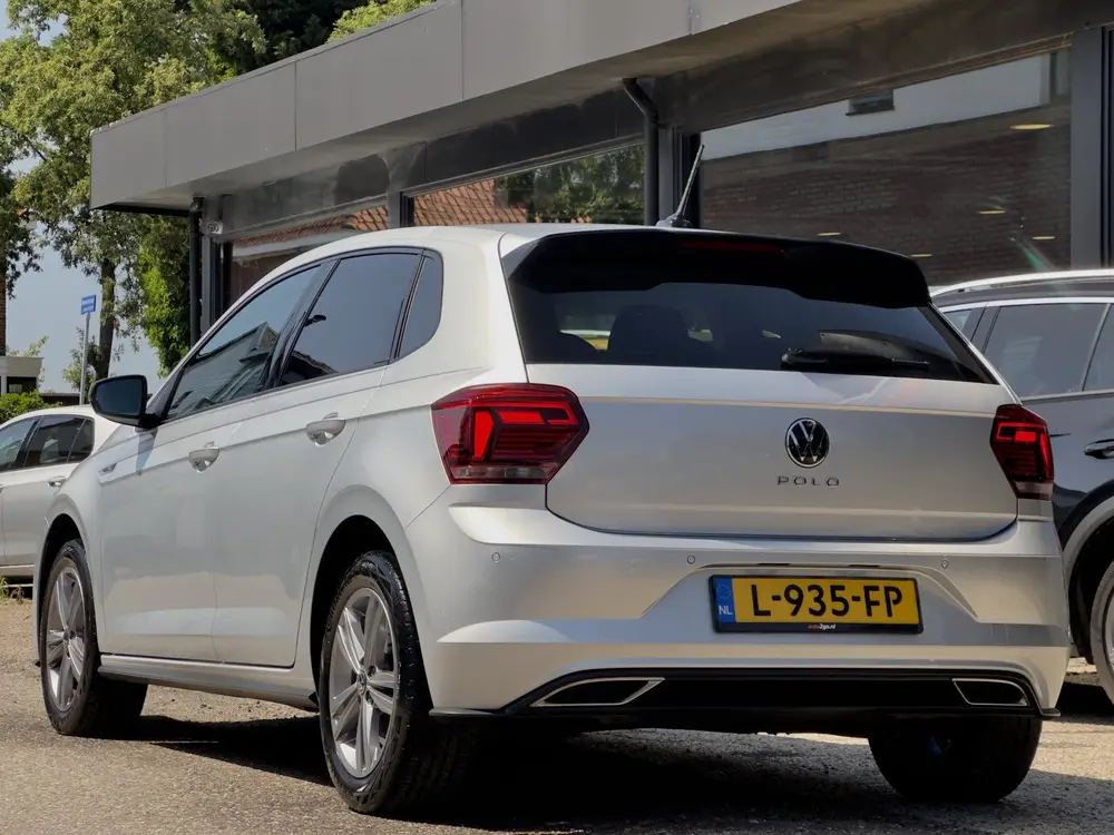 Volkswagen Polo 1.0 TSI AUT7 R-LINE HIGHLINE NAVI DIGI-DASH uit 2021, foto 3