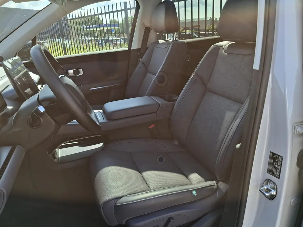 Leapmotor C10 Design 69.9 kWh | Navigatie | Climate control uit 2025, foto 2