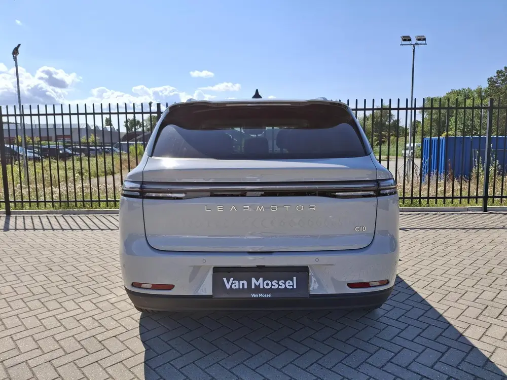 Leapmotor C10 Design 69.9 kWh | Navigatie | Climate control uit 2025, foto 5