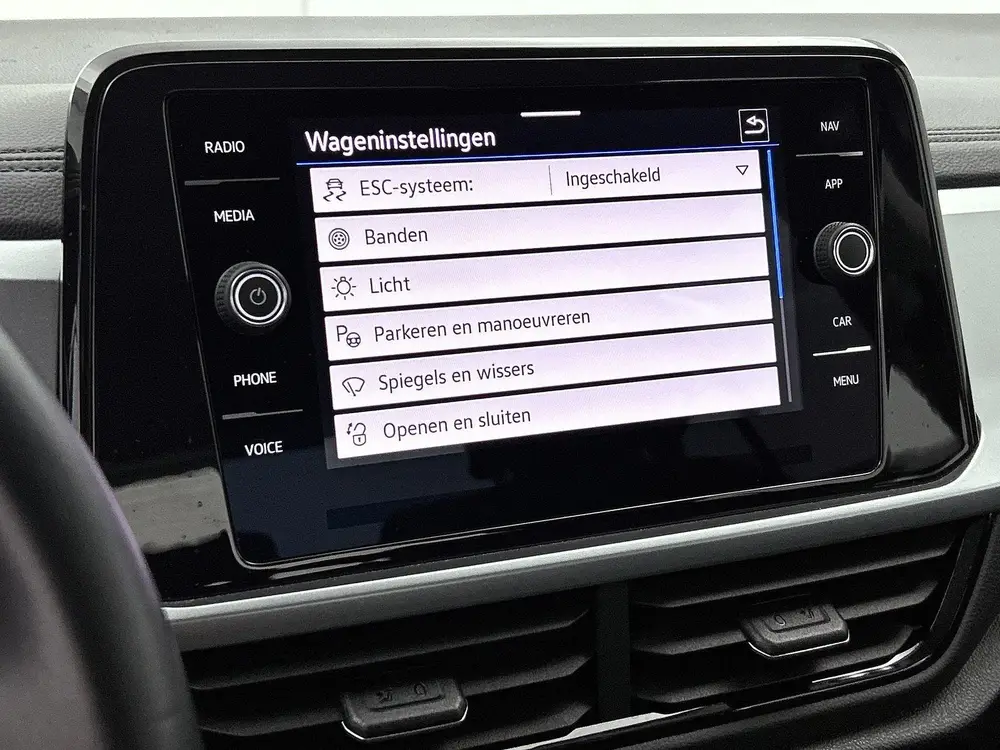 Volkswagen T-Roc 1.0 TSI Life | 110 PK | | Airco | Adaptive uit 2023, foto 10