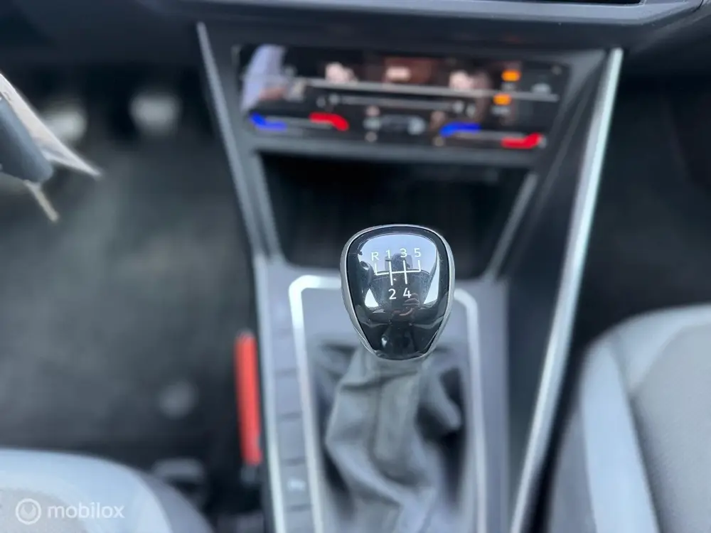 Volkswagen Polo 1.0 TSI Style – Digitale Cockpit – Clima uit 2022, foto 15