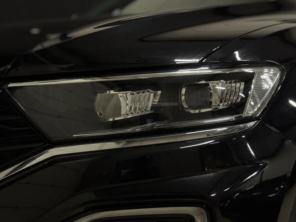 Volkswagen T-Roc 2.0 TSI 4Motion 3X R-LINE | PANO | VIRTUAL uit 2020, foto 10