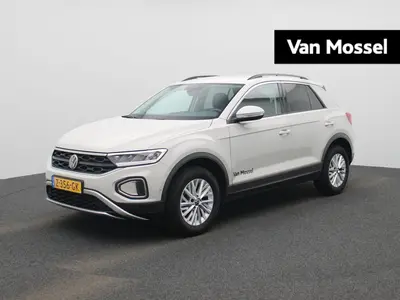 Volkswagen T-Roc 1.0 TSI Life | Navigatie | Draadloze Apple uit 2024