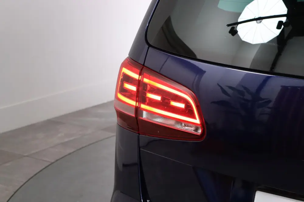 Volkswagen Sharan 1.4 TSI Exclusive Series 7-Persoons Naviga uit 2019, foto 17
