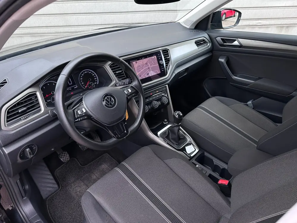 Volkswagen T-Roc 1.5 TSI Style Business 150pk|Trekhaak|Navig uit 2021, foto 3