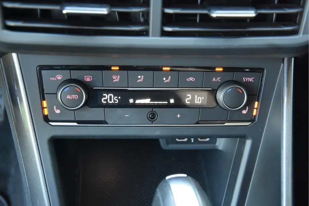 Volkswagen Polo 1.0 TSI 111 PK DSG Highline Topstaat! 6mnd G uit 2021, foto 17