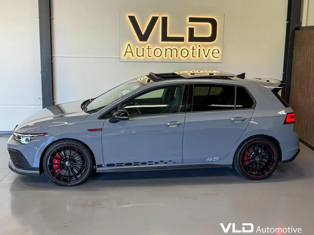 Volkswagen Golf 2.0 TSI GTI CLUBSPORT 45 JAHRE AKRA PANO IQ uit 2022, foto 3