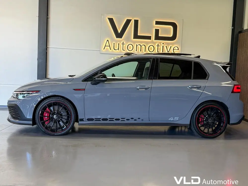 Volkswagen Golf 2.0 TSI GTI CLUBSPORT 45 JAHRE AKRA PANO IQ uit 2022, foto 6