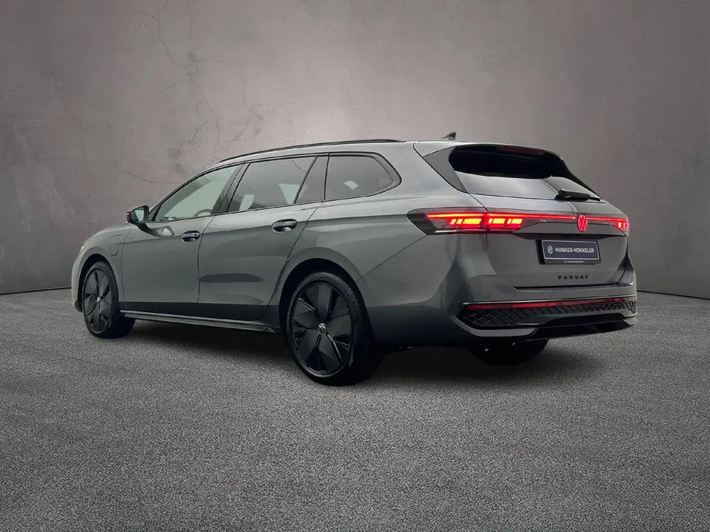 Volkswagen Passat Variant uit 2026, foto 3