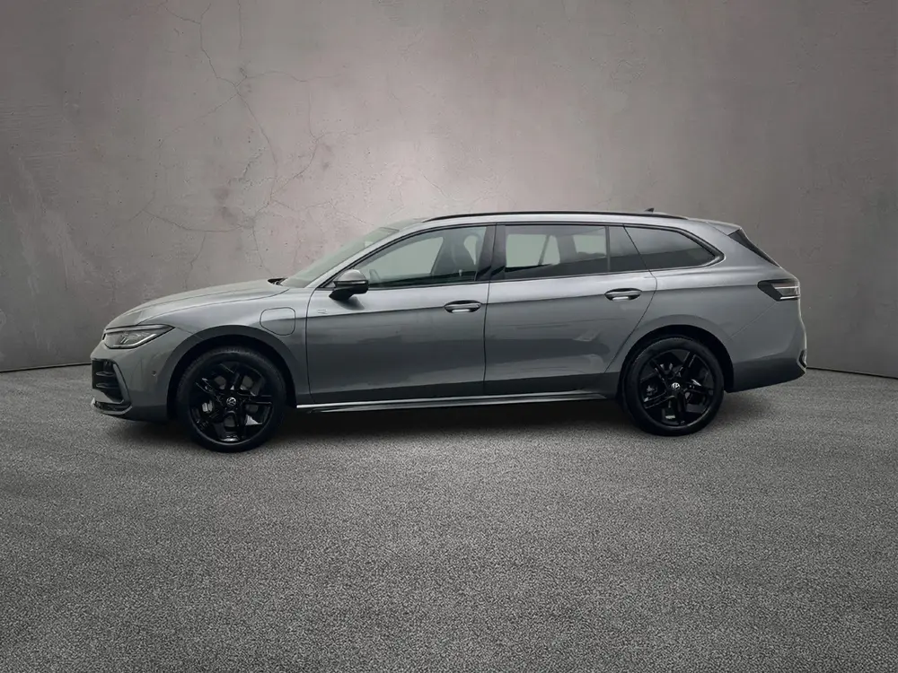 Volkswagen Passat Variant uit 2026, foto 2