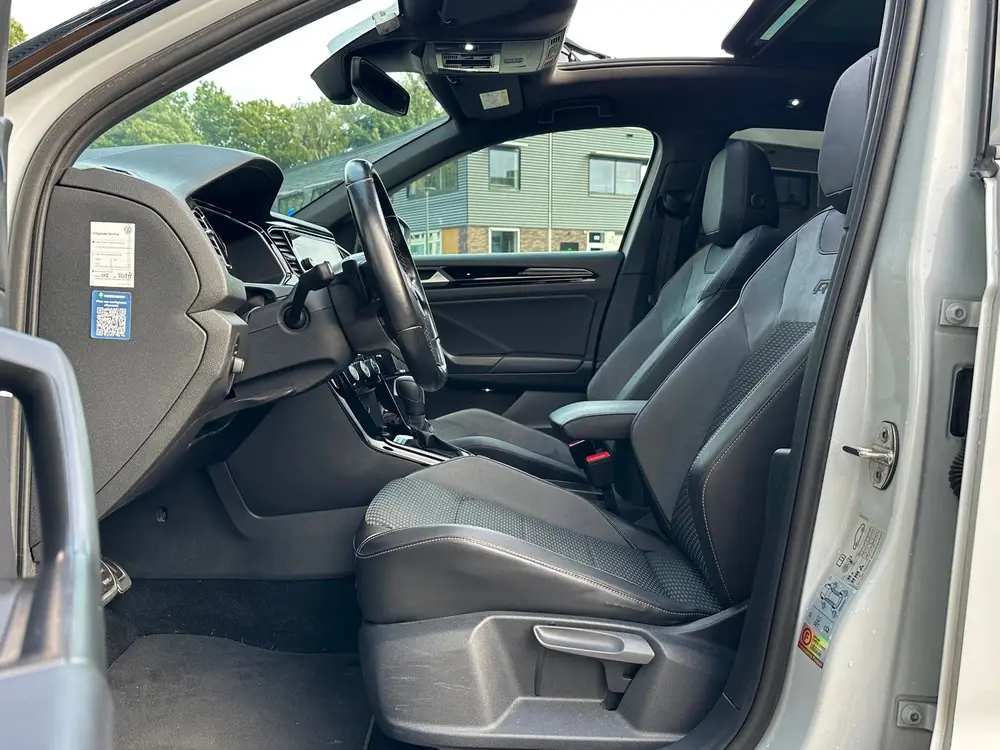 Volkswagen T-ROC 2.0 TSI 4Motion R | Panoramadak | Apple Car uit 2020, foto 8