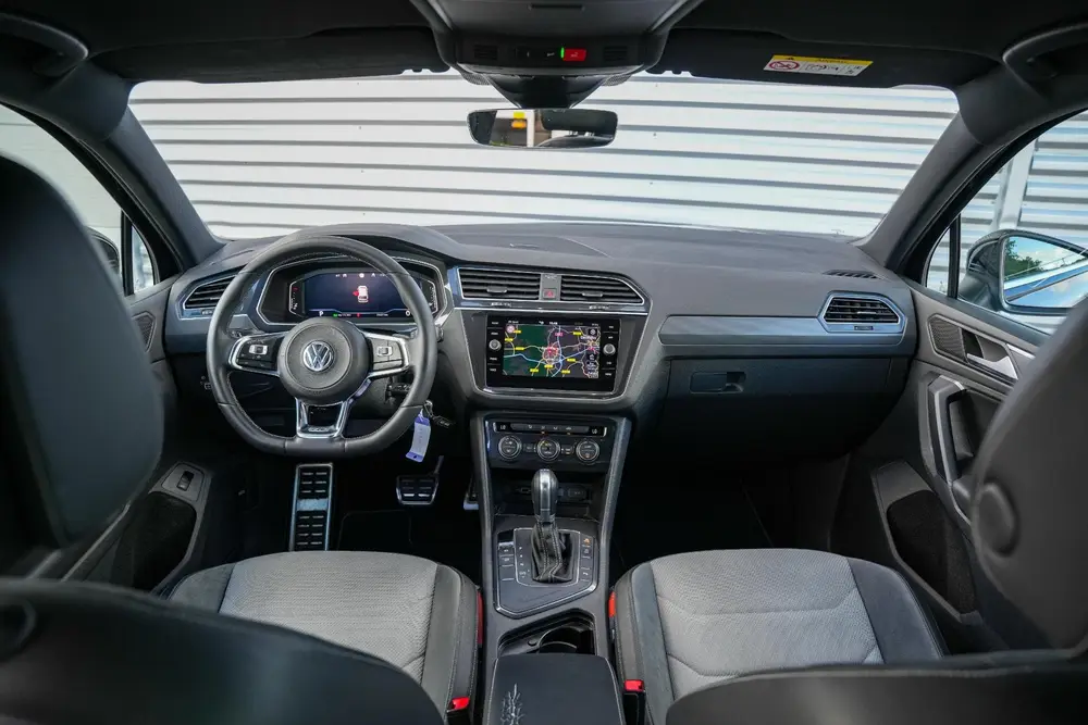 Volkswagen Tiguan 1.5 TSI ACT Highline Business R R-Line Ada uit 2019, foto 2