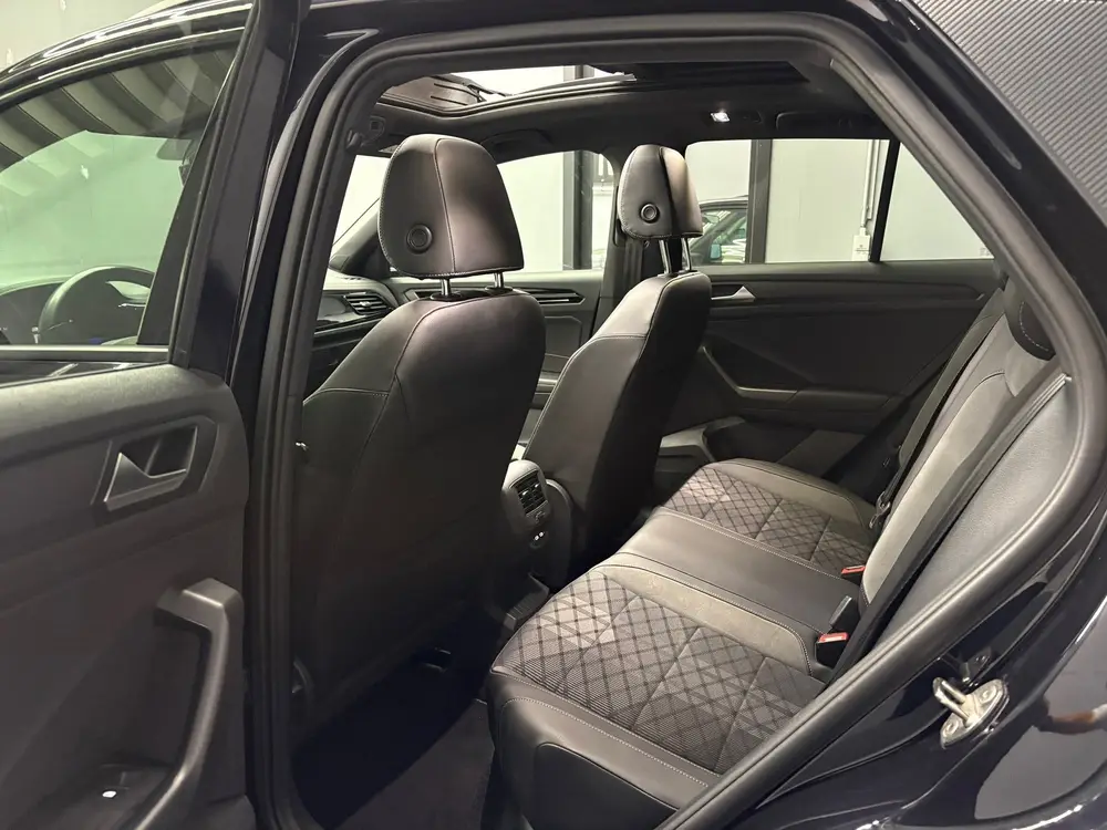 Volkswagen T-Roc 1.5 TSI R-Line Business+ uit 2022, foto 10