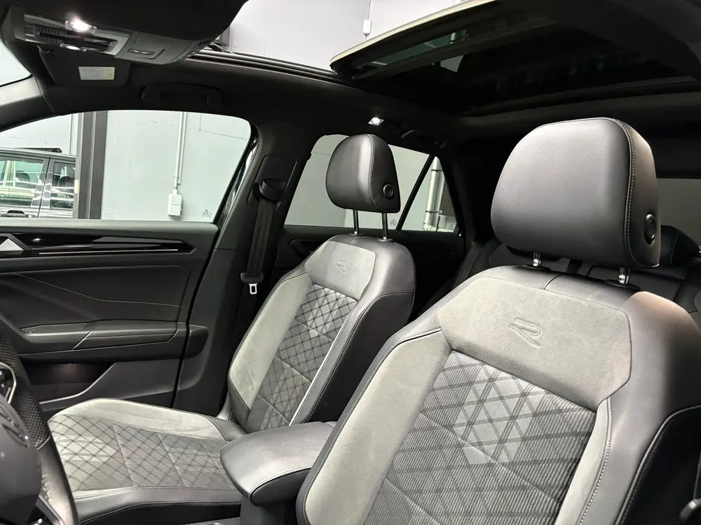 Volkswagen T-Roc 1.5 TSI R-Line Business+ uit 2022, foto 7