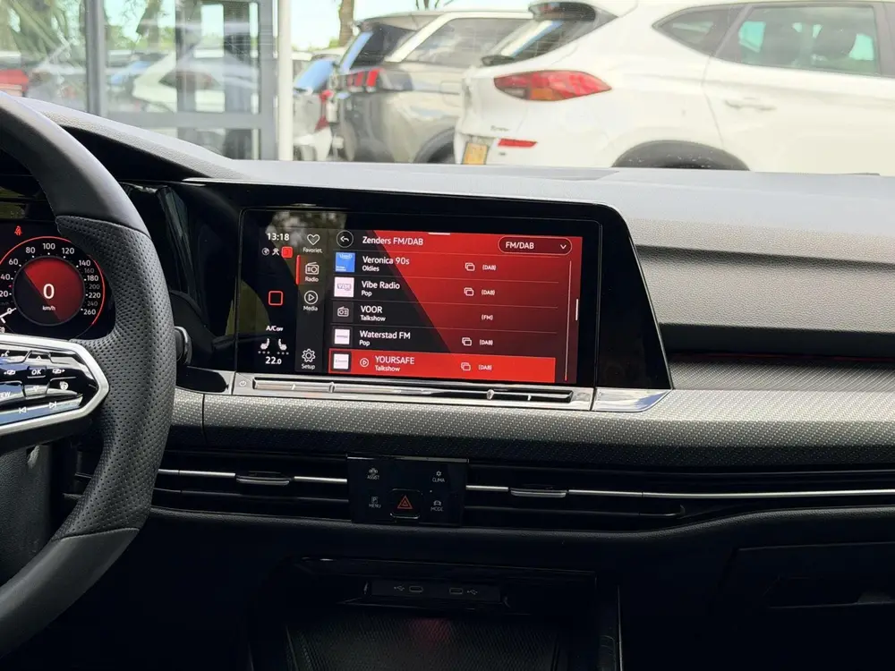 Volkswagen Golf 1.5 eTSI R-Line | Led | Automaat | Pano | Sf uit 2023, foto 16
