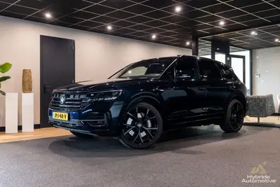 Volkswagen Touareg 3.0 TSI 4Motion R-LINE | Pano | Full Opti uit 2021