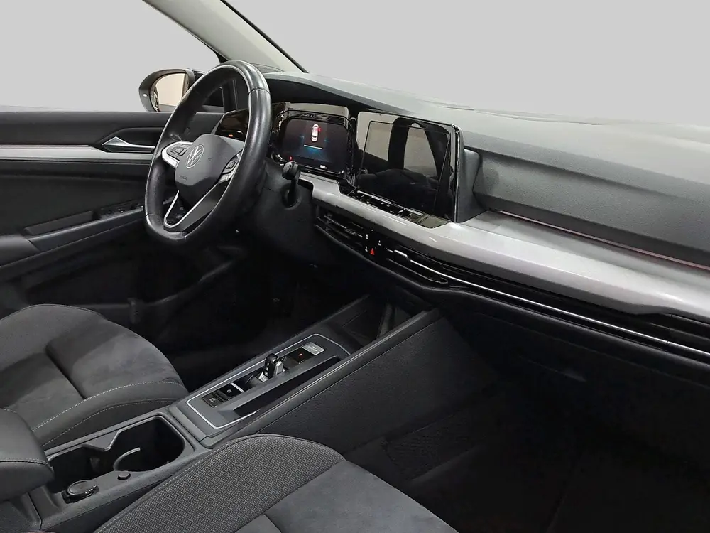Volkswagen Golf 1.5 eTSI Life Business uit 2023, foto 16