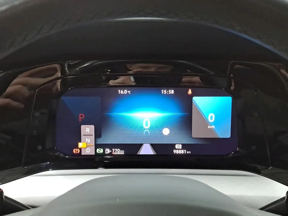 Volkswagen Golf 1.5 eTSI Life Business uit 2023, foto 19