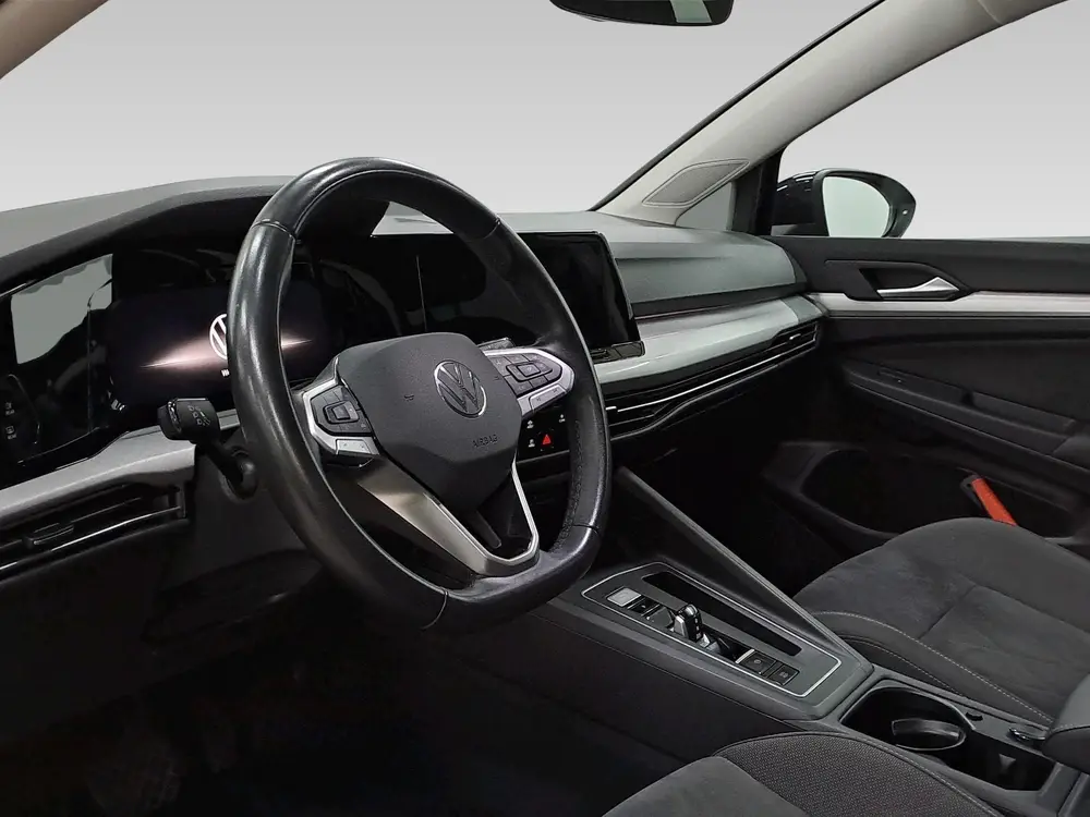 Volkswagen Golf 1.5 eTSI Life Business uit 2023, foto 4