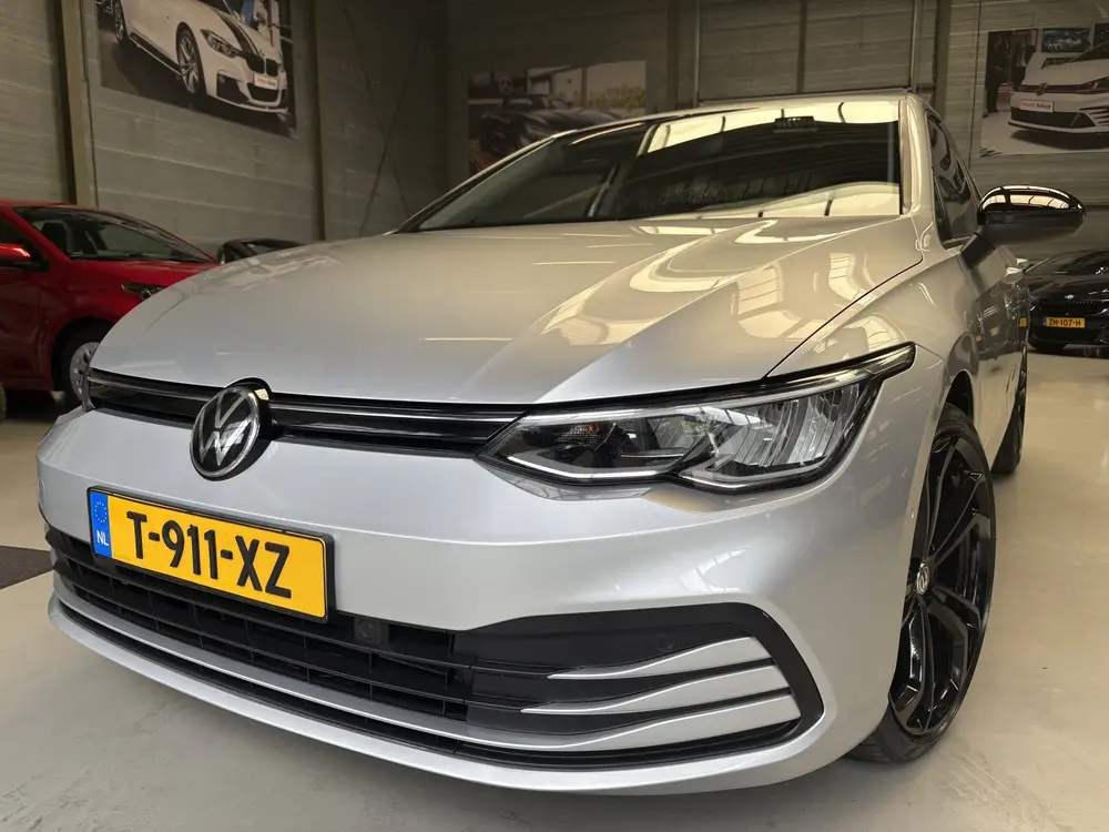 Volkswagen Golf 1.5 eTSI 19inch, Sfeerverlichting, Led uit 2021, foto 17