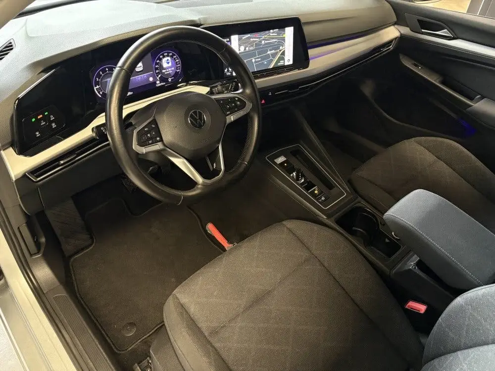 Volkswagen Golf 1.5 eTSI 19inch, Sfeerverlichting, Led uit 2021, foto 3