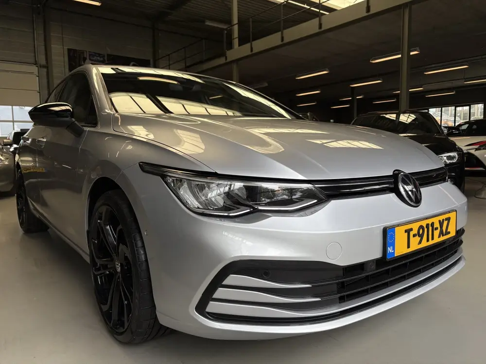 Volkswagen Golf 1.5 eTSI 19inch, Sfeerverlichting, Led uit 2021, foto 5