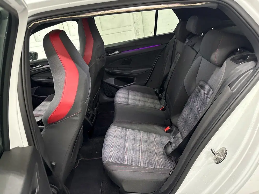 Volkswagen Golf 2.0 TSI GTI | 8.5 | IQ Light | Panoramadak | uit 2024, foto 10