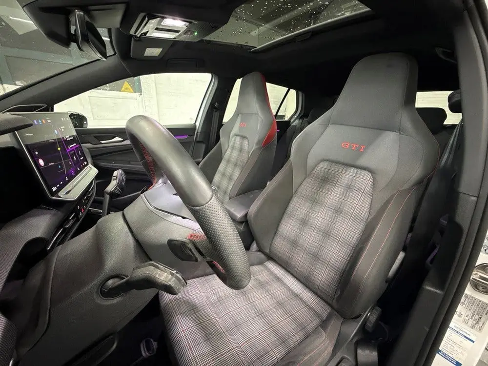 Volkswagen Golf 2.0 TSI GTI | 8.5 | IQ Light | Panoramadak | uit 2024, foto 12