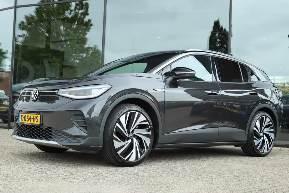 VOLKSWAGEN ID.4 FIRST MAX 77KWH | PANO | HUD | 360 CAMERA | uit 2020