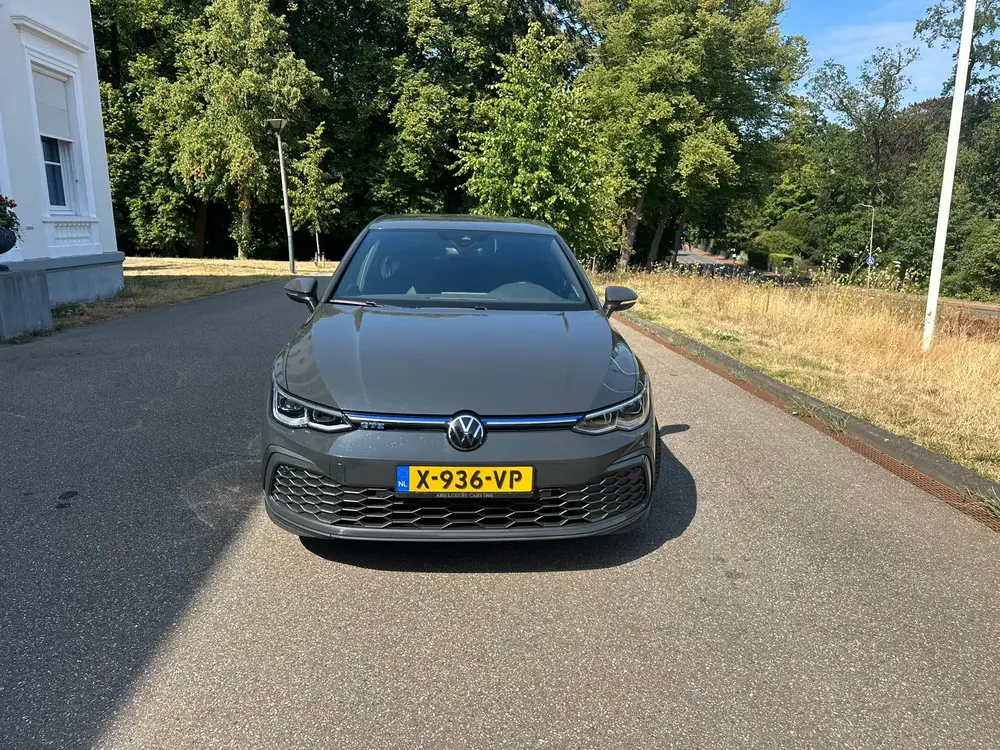 Volkswagen Golf GTE uit 2021, foto 14