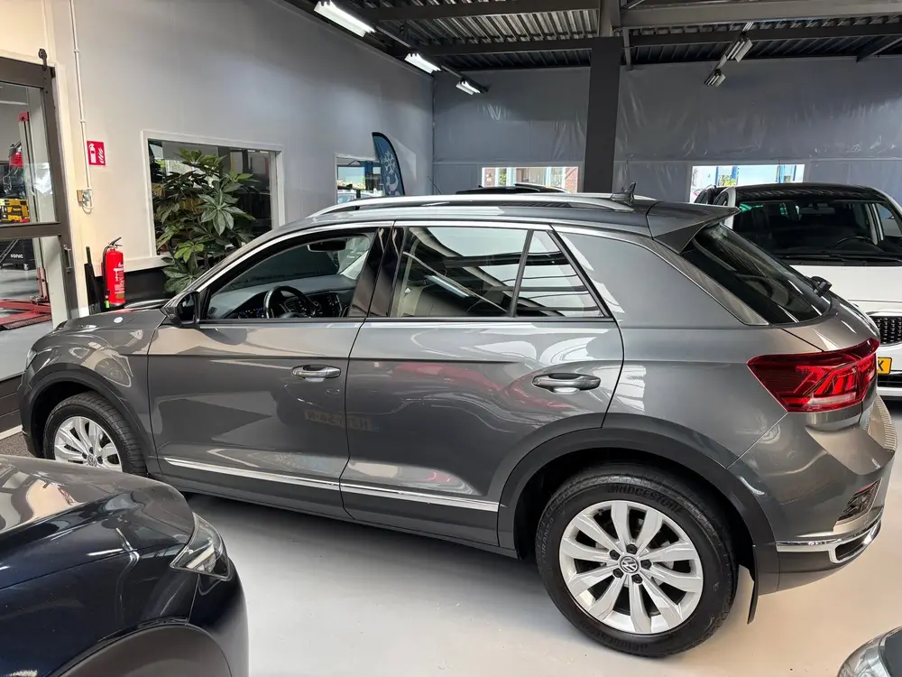 Volkswagen T-ROC 1.5 TSI Sport / Camera / Trekhaak uit 2020, foto 3