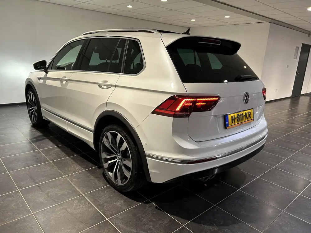 Volkswagen Tiguan 1.5 TSI ACT R-line | Panoramadak | Massage uit 2020, foto 6