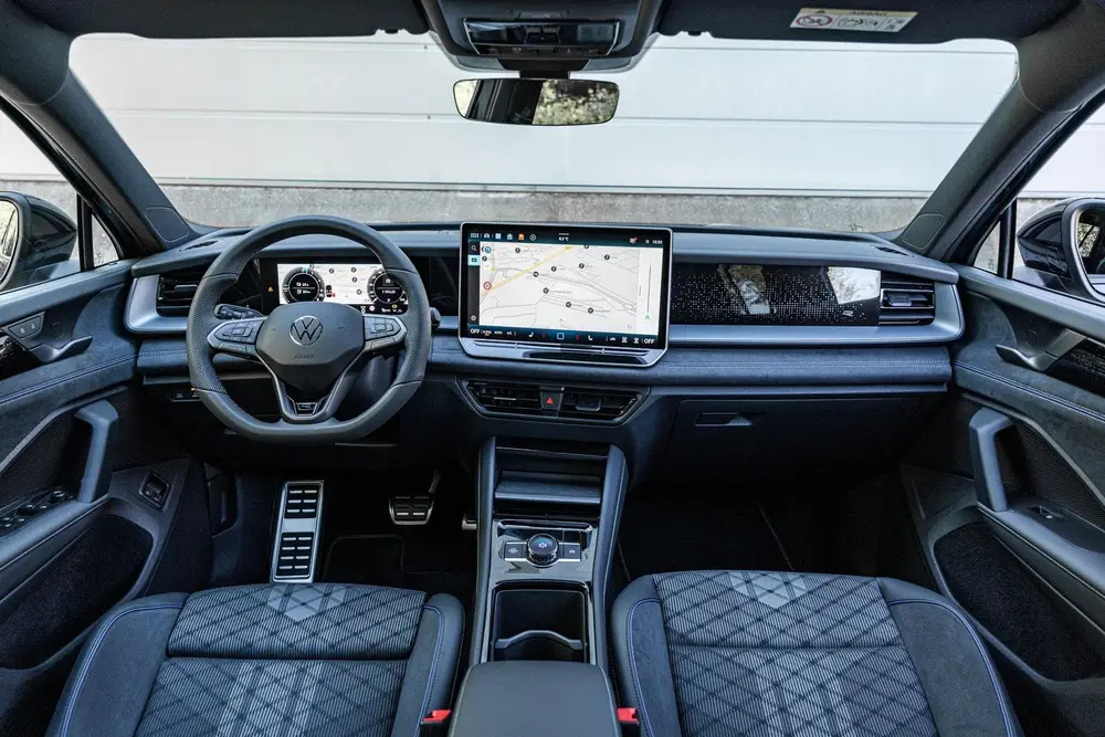 Volkswagen Tayron 1.5 eHybrid 204pk R-Line Edition | Black S uit 2026, foto 5